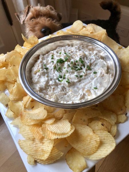 Super Bowl Food Dip, Super Bowl Dips, Best Ina Garten Recipes, Barefoot Contessa Recipes, Onion Dip Recipe, Ina Garten Recipes, Easy Appetizers, Onion Dip, Artichoke Dip