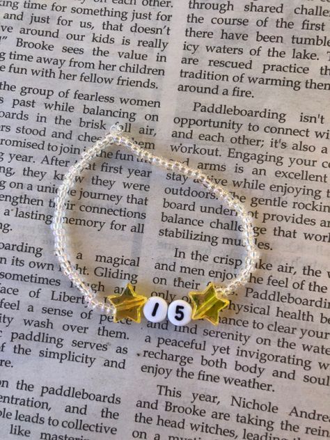 Fearless Friendship Bracelet Ideas, Fearless Bracelet Taylor Swift, Fancy Taylor Swift Bracelets, Fearless Friendship Bracelet, Fearless Bracelet, Concert Bracelets, 15 Taylor Swift, Taylor Bracelet, Taylor Swift Friendship Bracelet