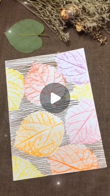 Leaf Transfer With Crayon, Leaf Texture Drawing, Texture Art For Kids, Painting Easy Ideas, Leaf Art Painting, Unique Painting Ideas, Leaf Crafts Kids, Art Painting Easy, Fall Leaf Art Projects