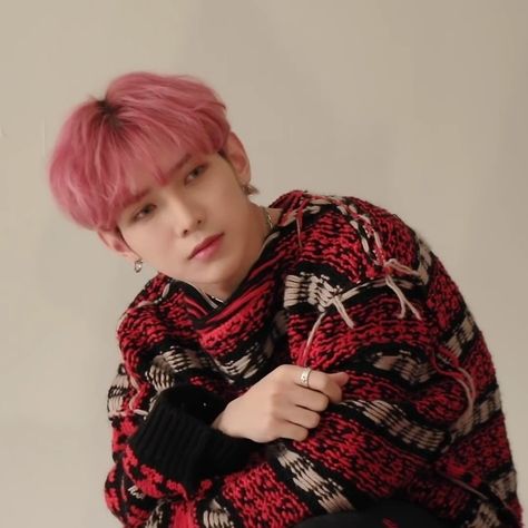 Yeosang Pink Hair, It's Complicated, Kang Yeosang, Kang Yeo-sang, Woo Young, Kim Hongjoong, One Team, Change The World, Pink Hair