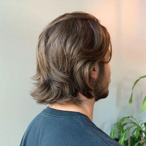 Men Hair Shoulder Length, Medium Hair Man Style, Mid Hair Men Style, Mens Medium Undercut, Shoulder Length Mens Hair Straight, Men’s Long Length Haircut, Medium Length Hairstyle For Men, Longer Hairstyles For Men With Straight Hair, Hairstyles For Men Medium Length Hair