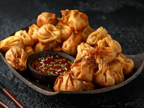 Vegetable Wontons Pangsit Goreng, Fried Wonton, Wonton Wraps, Dinner Party Appetizers, Easy Summer Dinners, Authentic Chinese Recipes, Loaded Sweet Potato, Popsugar Food, Wontons