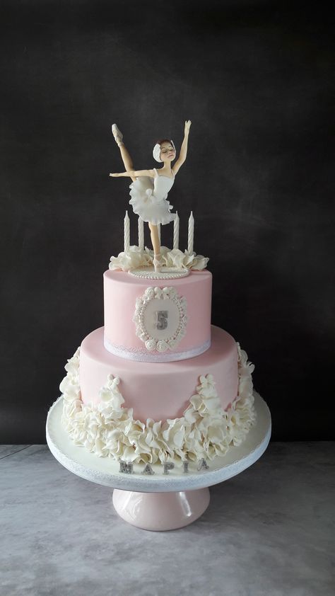 Ballerina cake. Ballet Cakes Birthday, Ballerina Cakes For Girls Birthday, Ballet Cake Ideas, Ballerina Cake Ideas, Ballerina Birthday Party Cake, Cake Ballerina, Ballet Birthday Cakes, Ballerina Birthday Party Decorations, Ballet Cake