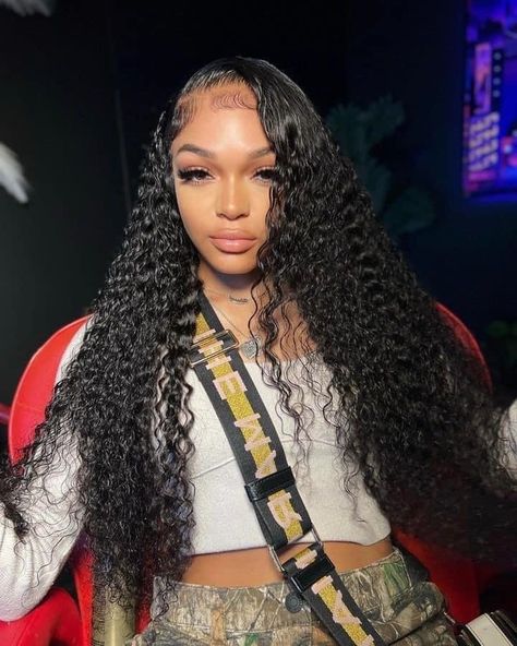 Wavy Human Hair Wigs, Future Hairstyles, Curly Lace Frontal, Frontal Wig Hairstyles, Side Part Hairstyles, Curly Weave Hairstyles, Long Hair Wigs, Quick Weave Hairstyles, Hairstyle Inspo