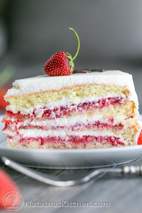 Strawberry Cake Recipe - NatashasKitchen.com Strawberry Sponge Cake Recipe, Cake Recipe Strawberry, Strawberry Layer Cake, Strawberry Sponge Cake, Strawberry Layer Cakes, Strawberry Cake Recipe, Fresh Strawberry Cake, Sponge Cake Recipe, Strawberry Cake Recipes