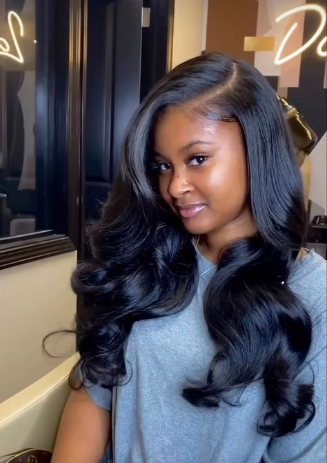 Side Part Traditional Sew In, Sew In Hairstyles Side Part, Pagent Hair Ideas, Side Part With Curls, Graduation Hairstyles For Black Women, Brown Hair Inspiration, Rambut Brunette, Sew In Hairstyles, Space Buns