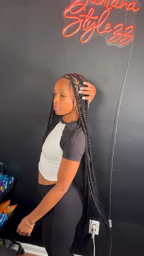 Heart Shaped Knotless Braids, Medium Knotless Box Braids With Heart, Large Knotless Braids Hairstyles With Heart, Large Knotless Box Braids With Heart, Large Knotless With Heart Part, Large Knotless With Heart On The Side, Medium Knotless With Heart On The Side, Heart Shaped Braids, Heart Knotless Braids