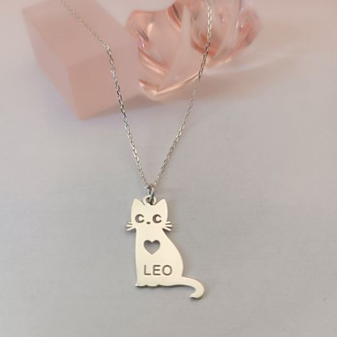 Cat Charm Necklace, Necklace Cat, Necklace Name, Cat Pendant, Star Chain, Cat Charm, Cat Pendants, Custom Cat, Cat Jewelry