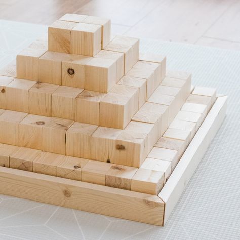 DIY Gifts: How to make Pyramid Building Blocks - Inspire My Play Diy Wood Blocks, Wood Toys Diy, 2x2 Wood, Pyramid Building, Wooden Toys Diy, Diy Montessori, Wood Craft Patterns, Wood Block Crafts, Wood Building