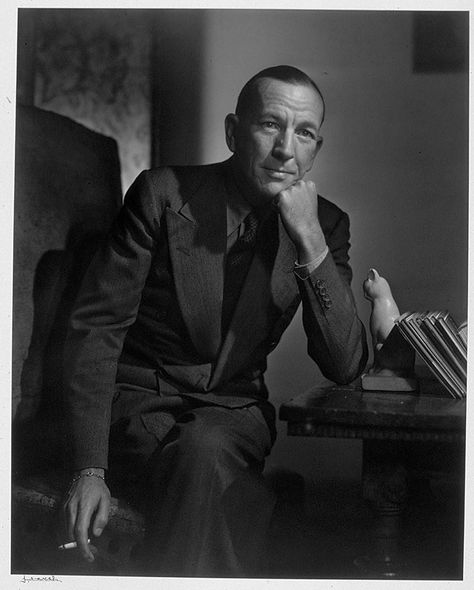 Noel Coward in 1943 by Yousuf Karsh. Yusuf Karsh, Karsh Portraits, Yousef Karsh, Yousuf Karsh, August Strindberg, Blithe Spirit, Noel Coward, Samuel Beckett, Film Clips