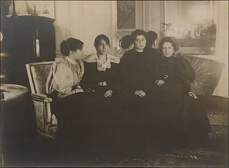 Edgar Degas - Paule Gobillard, Jeannie Gobillard, Julie Manet, and Geneviève Mallarmé 1895 Julie Manet, Berthe Morisot, Edouard Manet, Gelatin Silver Print, Edgar Degas, Historical Characters, Photographic Studio, Museum Of Fine Arts, Henri Matisse