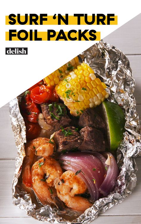 Surf 'N Turf Foil Packs are so simple, you actually have to try to mess them up. Get the recipe at Delish.com. #recipe #easy #easyrecipe #shrimp #steak #corn #seafood #meat #surf #grill #grilling Friday Meals Dinners, Weekday Dinner Ideas, Friday Dinners, Foil Packet Dinners, Friday Dinner, Foil Dinners, Foil Pack Meals, Foil Packs, Foil Packet Meals