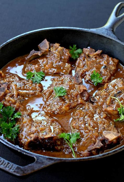 These Beer Braised Lamb Chops are simmered in an onion and beer gravy that makes the most amazing smell in your house as it's cooking! Dutch Oven Lamb Chops, Braised Lamb Chops, Beer Gravy, Lamb Recipes Oven, Lamb Chops Pan Seared, Braising Recipes, Family Meal Planning Healthy, Lamb Loin Chops, Lamb Dinner