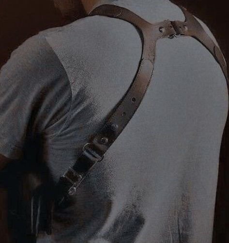 Maze Runner Aesthetic, Last Of Us Aesthetic, The Last Of Us Aesthetic, Shoulder Holster Bag, Runner Aesthetic, Us Aesthetic, Dystopian Aesthetic, Shoulder Holster, Apocalypse Aesthetic