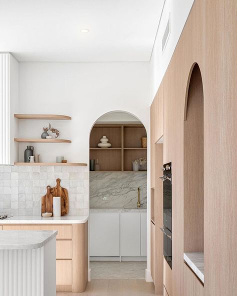 Yarralong Projects | Looking through the Kitchen into the Butler’s at Casa Cinque. We adore the gentle curves and soft warm palette delicately threading modern… | Instagram Modern Mediterranean Homes Kitchen, Modern Mediterranean Kitchen, Acne Ingredients, Kitchen Inspiration Board, Kitchen Moodboard, Modern Mediterranean Homes, Mediterranean Interior, Modern Mediterranean, Kitchen Mood Board