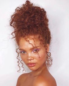 | photographer inspiration | photographer idea | film photography ideas | #Photography #Photographers Red Curly Wig, Long Natural Curly Hair, Cheveux Oranges, Curly Bun, Red Curly Hair, Ginger Hair Color, Messy Bun Hairstyles, Heatless Curls, Shot Hair Styles