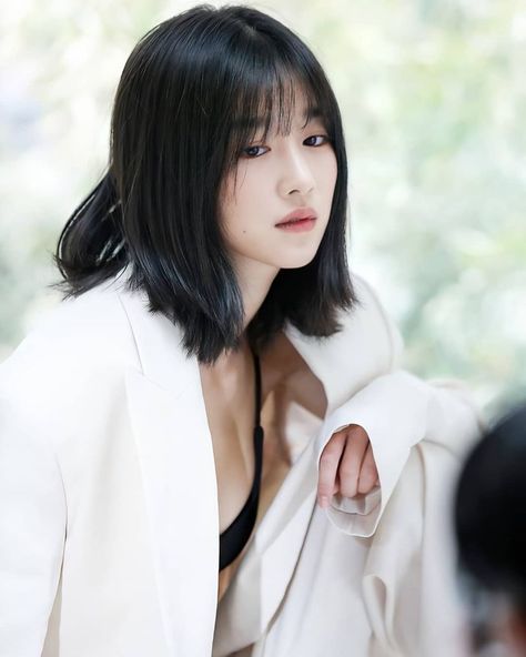 Korean Short Haircut, Celebrity Short Hair, Seo Ye-ji, Korean Short Hair, Asian Short Hair, Hyun A, Female Artist, Shoulder Length Hair Cuts, Short Hairstyle