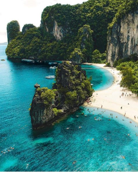 Travelling List, Krabi Thailand, Ao Nang, Halong Bay, Destination Voyage, Boracay, Solo Female Travel, Krabi, Vacation Places