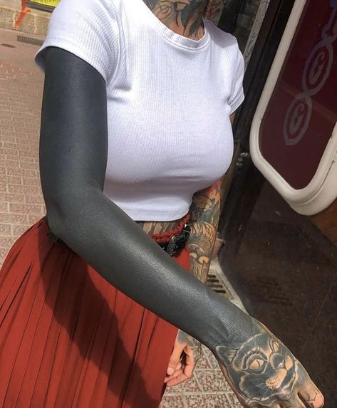 Blackwork Sleeve, Tattoos Woman, Black Sleeve Tattoo, Chicanas Tattoo, Tattoo Appointment, Black Skull Tattoo, Matching Tats, Solid Black Tattoo, Blackout Tattoo