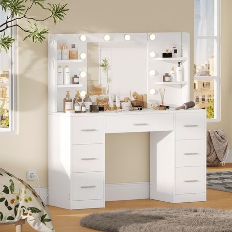 White Vanity Desk With Mirror, Vanity Ideas Bedroom Cheap, Large White Dresser, Girl Vanity Ideas, Aesthetic Room Vanity, White Vanity Bedroom, Vanity Ideas Bedroom Aesthetic, Simple Vanity Ideas, Beachy Vanity