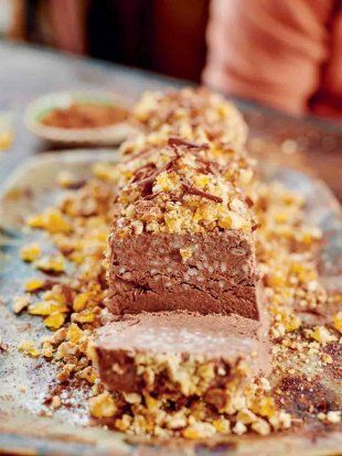 This decadent chocolate dessert is made even more luxurious with its topping of our oozy hazelnut brittle. Desserts For Dinner Party, Semifreddo Recipe, Nutella Mousse, Decadent Chocolate Desserts, Easy Chocolate Desserts, Jamie Oliver Recipes, Dessert Candles, Cake Easy, Mousse Cake