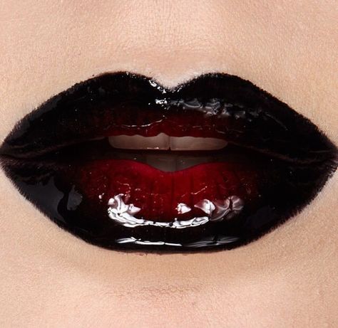 Gothic Lips, Red And Black Ombre Lips, Red And Black Ombré Lips, Red Black Makeup Goth, Gothic Makeup Red Lips, Goth Makeup Black Lipstick, Lipstick Art, Gothic Makeup, Hot Lips