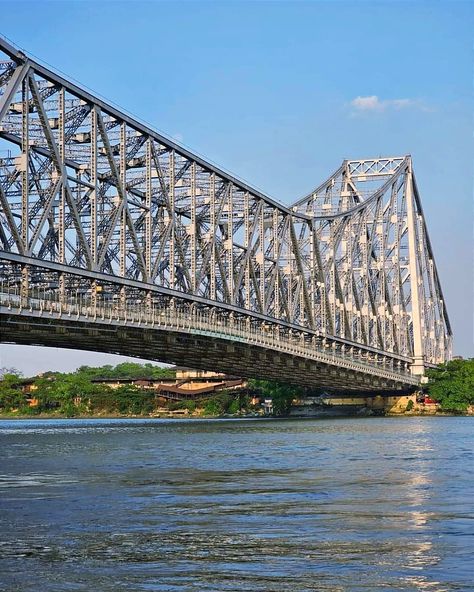 Howrah Bridge, Bengali Culture, Architecture History, Modern Architecture, Amazing Things, Bridge, Architecture, History