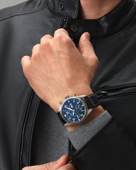 Robust and precise, the #IWCPilot's Watch Chronograph 41 never fails to impress with its versatility and sporty design. Ref. No.: IW388101 MRP: 5,71,000/- #IWC #KapoorWatchCompany #KapoorWatch Iwc Watches Pilot, Iwc Schaffhausen, Blue Dial Watch, Iwc Pilot, Sporty Design, Pilot Watch, Men's Watch, Luxury Watch, Omega Watch