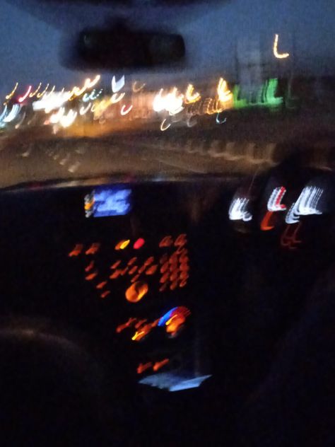 Blurry Astethic, Picture Inside The Car, Car At Night Aesthetic, Blurry Night Aesthetic, Blurry Images, Car Lights At Night, Car Astethic Night, Car Blurry Aesthetic, Blurry Car Pics