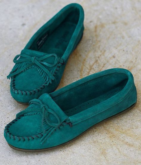 Womens Shoes Loafers, Mocassin Shoes, Half Shoes, Green Ideas, Moccasin Shoes, Moccasins Women, Loafer Shoes Women, Wedges Sandals, Moccasins Shoes