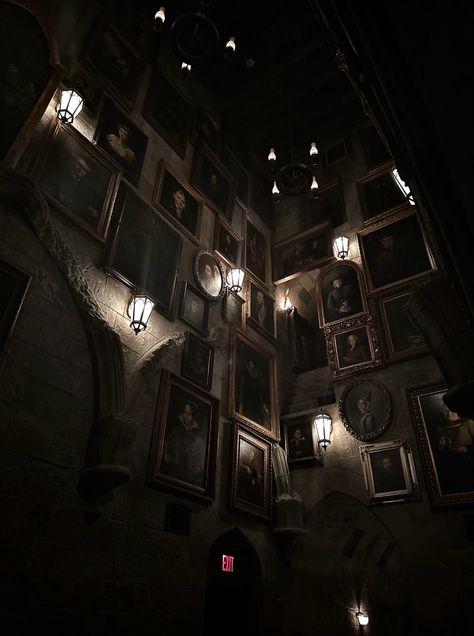 hogwarts’ many potraits in the staircase (forbidden journey) Hogwarts Staircase, Hogwarts Hallway Aesthetic, Inside Of Hogwarts, Hogwarts Corridor Aesthetic, Hogwarts Visualization Slytherin, The Grand Staircase Hogwarts, Grand Staircase, Hogwarts, Stairs