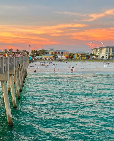 Discover Panama City Beach: 27 Miles of Affordable Fun!⁠ ⁠ Panama City Beach, in northwest Florida, offers 27 miles of white-sand beaches, family-friendly restaurants, eco-adventures, watersports, and interactive attractions. ⁠ ⁠ With a million square feet of shopping at Pier Park and a packed event calendar, it’s the perfect destination for an affordable family getaway! 🌊🏖️ ⁠ ⁠ #PanamaCityBeach #FamilyTravel #BeachAdventures Florida Images, Northwest Florida, Panama City Beach Florida, Spring Breakers, Beachfront Condo, Family Getaways, Beach Condo, Panama City Beach, Panama City