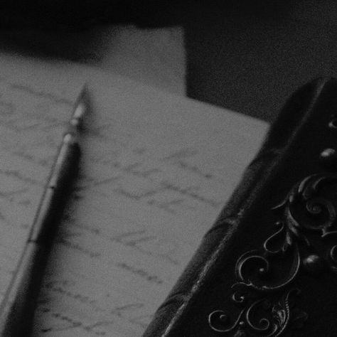 Black And White Writing Aesthetic, Black And White Victorian Aesthetic, Gothic Writing Aesthetic, Writing Black And White Aesthetic, Black And White Academia Aesthetic, Victorian Mortician Aesthetic, Black And White Dark Academia, Dark Academia Black And White, Gothic Academia Aesthetic