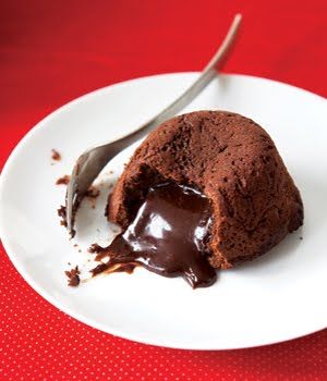 Paula Dean Molten Lava Cake Recipe with w splash of Godiva chocolate liqueur and chocolate extract. Molten Lava Cakes Recipe, Molten Lava Cake, Molten Chocolate Lava Cake, Lava Cake Recipes, Paula Deen Recipes, Holiday Baking Recipes, Spiced Chocolate, Molten Lava Cakes, Torte Cupcake