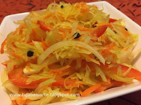 Papaya Achara Recipe Atsarang Papaya Recipe, Papaya Slaw, Papaya Recipe, Recipe Filipino Food, Barbeque Meat, Papaya Recipes, Pinoy Dessert, Filipino Recipe, Green Papaya