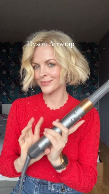 Ali Bailey on Instagram: "Is the Dyson Airwrap on your Christmas list? If so, then you might be pleased to know it’s currently on offer (only until midnight) with £100 off! For £379.96, no p&p, 4 easy pay options AND it’s the long barrel complete option! Great for those with longer hair. Check out the link in my stories before it sells out! #dysonhair #dysonairwrap #hair #shorthair #bobhairstyle #blondebob #hairstyles #hairstyling #qvcuk" Dyson Air Wrap On Short Hair, How To Use Dyson Airwrap Short Hair, Beach Waves With Dyson Airwrap, Dyson Airwrap Bob, Dyson Air Wrap Tutorial Short Hair, Ali Bailey Hair, Dyson Air Wrap Medium Length Hair, Short Hair Dyson Airwrap, Air Wrap Short Hair