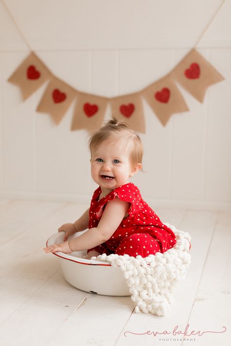 Valentines Day Mini Session Ideas Indoor, Valentines Mini Session Ideas, Valentine’s Day Mini Session, Baby Valentines Photoshoot, Valentines Mini Session, Valentine Photo Backdrop, Valentines Baby Photos, Valentines Photos, Valentines Day Home Decor