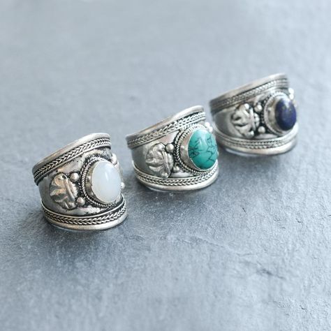 Armour Jewellery, Silver Smithing, Rings Adjustable, Rings Boho, Armor Ring, Boho Mode, Vintage Silver Jewelry, Diamond Anniversary Bands, Tibetan Turquoise