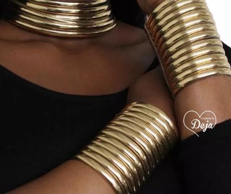 Gold Collar Choker Necklace Set Set comes with 1 necklace (length about 14 inches and height about 2.3 inches) and 2 bracelets. Gold Accessories Outfit, African Toys, African Jewellery, African Tattoo, Captive Prince, Gold Collar Necklace, Dope Tattoos For Women, Collar Choker, Bling Shoes