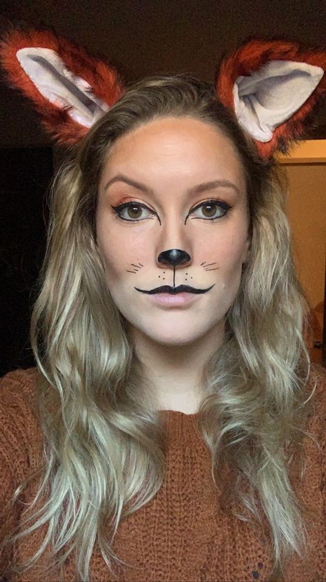 Easy Fox Costume For Women, Simple Fox Makeup Halloween, Fox Inspired Makeup Look, Kitty Cat Makeup Kids, Fox Animal Makeup, Fox Face Makeup Halloween, Fox Nose Makeup, Women’s Fox Costume, Red Panda Makeup Halloween