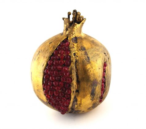 Ruby Pomegranate Lebanon Flag, Pomegranate Art, Pomegranate Jewelry, Fruit Art, Armenia, Paper Weights, Pomegranate, Decorative Objects, Fig