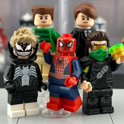 Simple Brick (@simple_brick) • Instagram photos and videos Lego Marvel Custom Minifigures, Lego Green Goblin, Lego Marvel Moc, Lego Venom, Lego Wolverine, Ninjago Minifigures, Lego Ninjago Minifigures, Lego Frame, Beetlejuice Fan Art