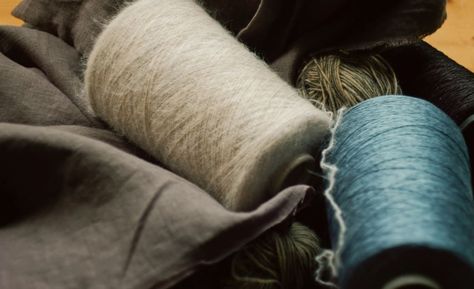 The Unbelievable Science Behind Wool! Merino Wool Clothing, Luxury Bed Sheets, Custom Gown, Eco Friendly Wedding, Wool Clothing, Natural Cosmetics, Vintage Fabrics, Natural Fabrics, Free Knitting