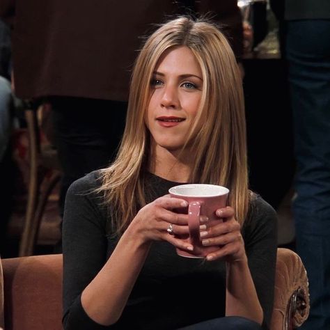 Estilo Rachel Green, Rachel Green Hair, Rachel Green Friends, Jeniffer Aniston, Rachel Green Outfits, Rachel Friends, Feels Like Fall, Jennifer Aniston Hair, Friends Scenes