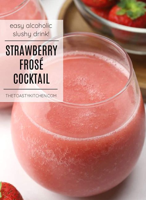 Frose Recipe, Frosé Recipe, Slushy Drinks, Frozen Rose, Summer Drinks Alcohol, Rose Recipes, Strawberry Roses, Strawberry Summer, Frosé