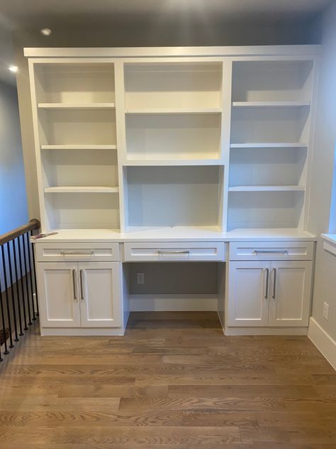 Built In Bookcase With Desk, Office Craft Room Combo, Moody Office, Scrapbook Rooms, Craft Storage Organization, Tv Unit Furniture, Bookcase Desk, Office Renovation, Casa Country