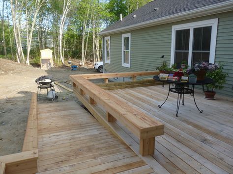 Simple attractive ramp Deck With Ramp Ideas, Deck Ramp Ideas, Decks With Wheelchair Ramps, Garden Ramp, Deck With Wheelchair Ramp, Deck With Ramp And Stairs, Deck With Wheelchair Ramp Porch Designs, Deck Ramps Wheelchairs, Porch With Ramp