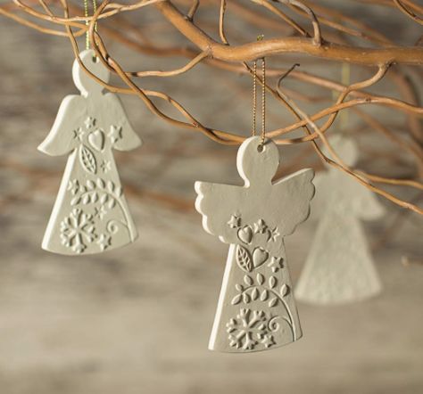 Angel Xmas Decoration, Air Dry Clay Angels, Clay Angels Handmade, Air Dry Clay Christmas Decorations, Jul Diy, Clay Christmas Decorations, Ceramic Christmas Decorations, Pottery Ornaments, Homemade Clay