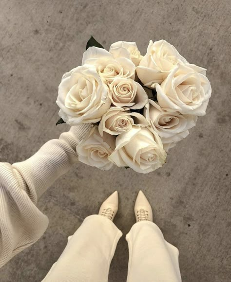 Cream Aesthetic, Beige Aesthetic, White Aesthetic, White Roses, Pretty Flowers, My Aesthetic, We Heart It, Mood Board, Vanilla