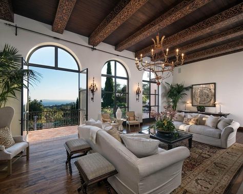 Santa Barbara Style Interiors, Santa Barbara Style, Coastal Style Decorating, European Home, Cold Spring, Spanish Colonial, Home Loans, Family Living, Coastal Style